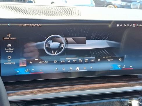 New 2026 BMW X7 xDrive40i w/ Climate Comfort Package image 16