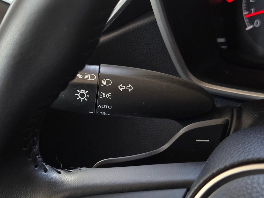 Used 2022 Toyota Corolla SE FWD image 24
