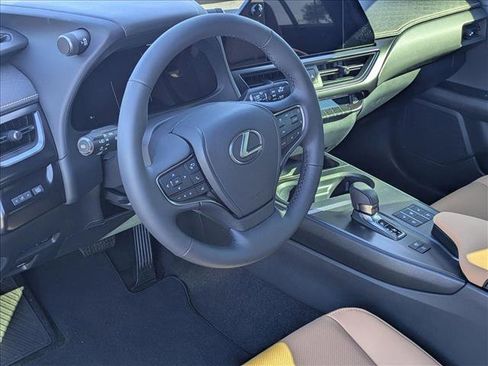 New 2025 Lexus UX 300h FWD image 3