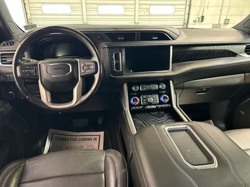 Used 2022 GMC Yukon Denali AWD/4WD image 4