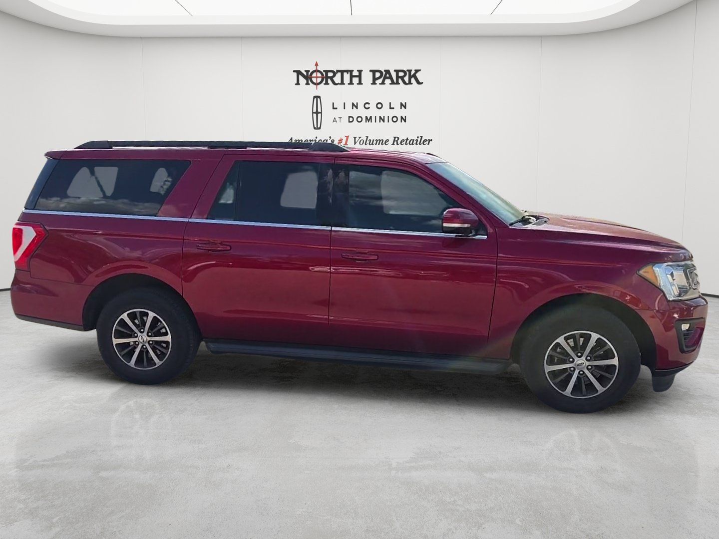 Used 2019 Ford Expedition Max XLT w/ Equipment Group 201A RWD image 6