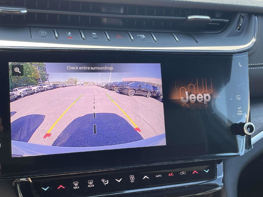 New 2027 Jeep Grand Cherokee 4WD image 34