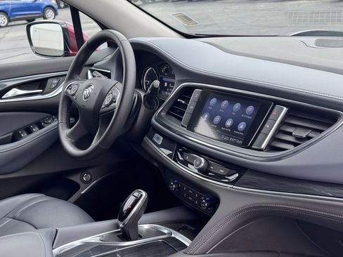 Used 2021 Buick Enclave Essence w/ Sound and Sites Package image 21