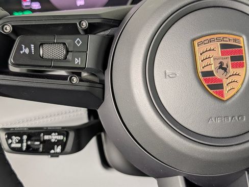 New 2026 Porsche Cayenne Electric AWD/4WD image 40