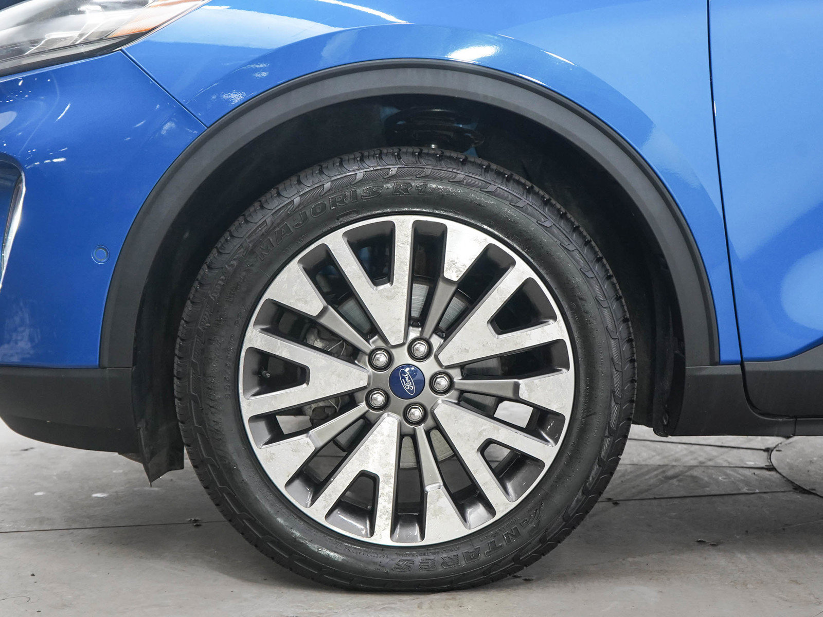 Used 2020 Ford Escape Titanium AWD/4WD image 29