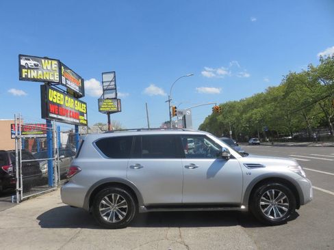 Used 2018 Nissan Armada SL w/ Premium Package AWD/4WD image 9
