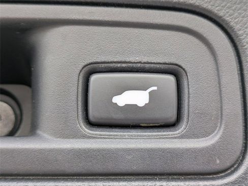 Used 2022 Honda Pilot Touring image 14