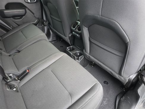 Used 2022 Jeep Gladiator Willys image 13