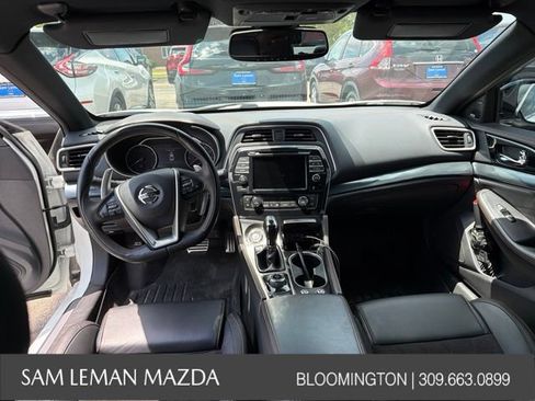 Used 2021 Nissan Maxima SR w/ Sport Mat Group FWD image 16