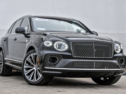 Used 2023 Bentley Bentayga Plug-In Hybrid