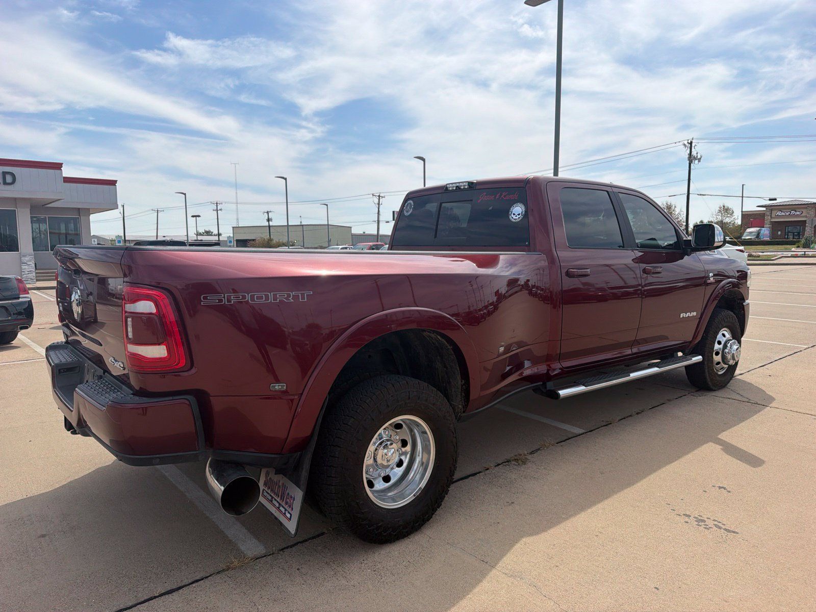 Used 2021 RAM 3500 Laramie AWD/4WD image 5