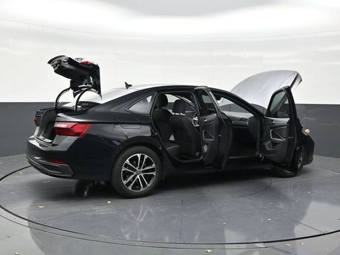 Used 2024 Volkswagen Jetta Sport FWD image 28