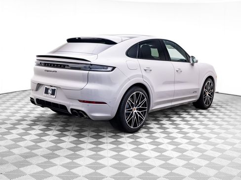 New 2026 Porsche Cayenne GTS AWD/4WD image 8