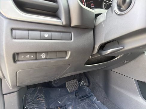 Certified 2023 Nissan Rogue SV FWD image 19