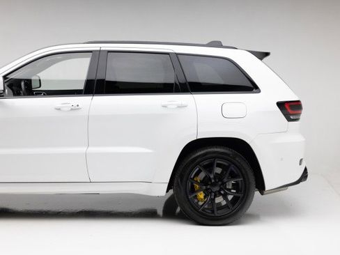 Used 2020 Jeep Grand Cherokee Trackhawk image 19