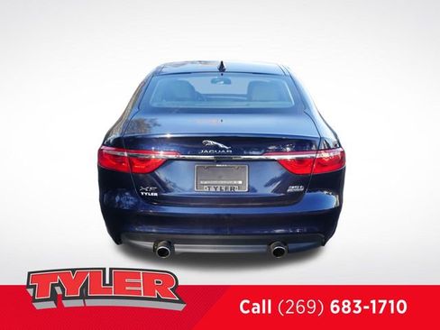 Used 2017 Jaguar XF Premium AWD/4WD image 7