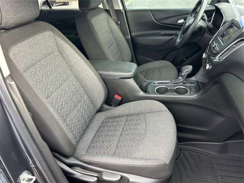 Used 2022 Chevrolet Equinox LT image 29