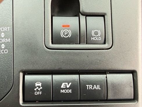 Certified 2022 Toyota Highlander LE image 22