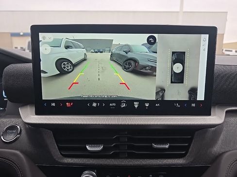 Used 2025 Ford Explorer Platinum w/ Ultimate Package image 31