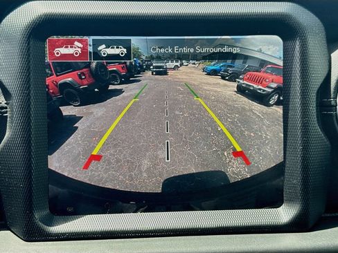 Certified 2023 Jeep Wrangler Unlimited Sahara w/ Cold Weather Group AWD/4WD image 15