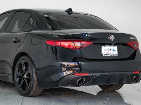 Used 2019 Alfa Romeo Giulia w/ Quick Order Package 22K Sport image 59