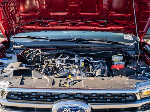 New 2025 Ford Ranger XLT w/ Chrome Accent Package image 19