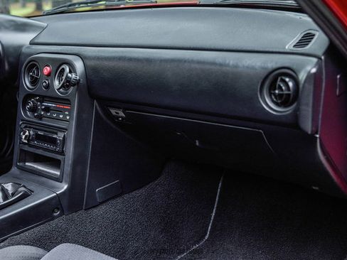 Used 1990 MAZDA MX-5 Miata RWD image 50