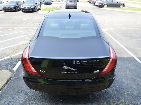 Used 2016 Jaguar XJ R-Sport image 9