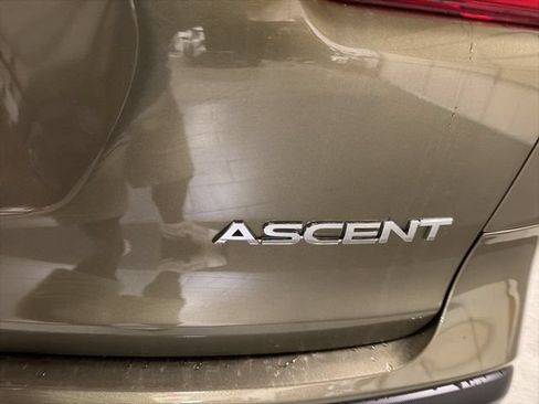 Used 2025 Subaru Ascent Premium AWD/4WD image 16