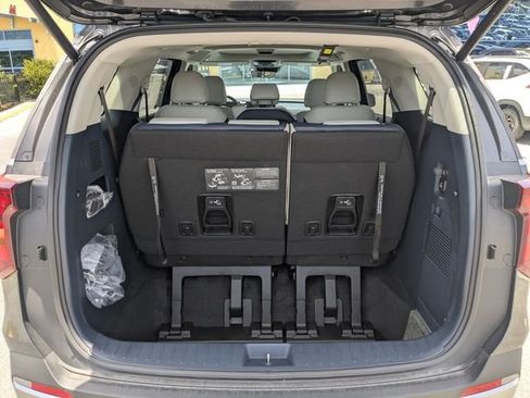 New 2026 Kia Carnival SX FWD image 13