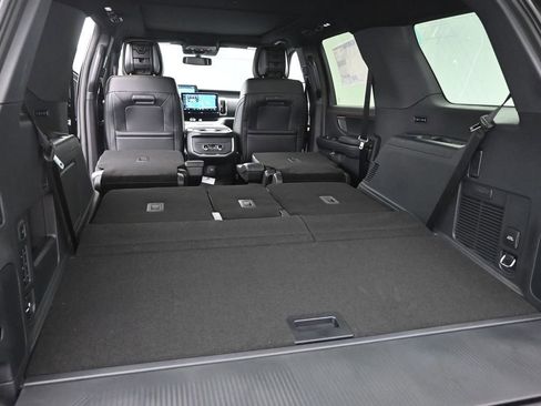 New 2026 Ford Expedition Tremor image 10
