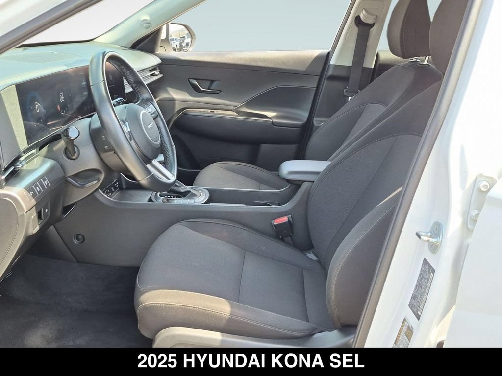 Used 2025 Hyundai Kona SEL FWD image 14