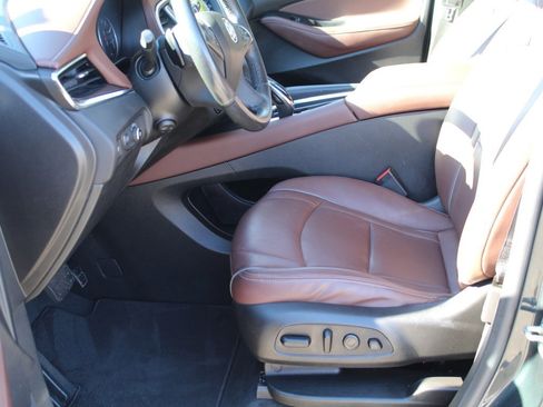 Used 2021 Buick Enclave Avenir w/ Avenir Technology Package image 4