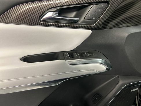 Used 2024 Chevrolet Traverse RS image 14