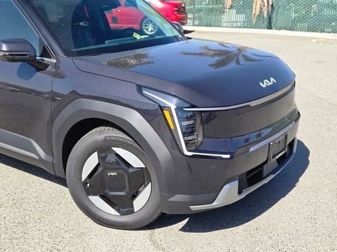 New 2026 Kia EV9 Light RWD image 3
