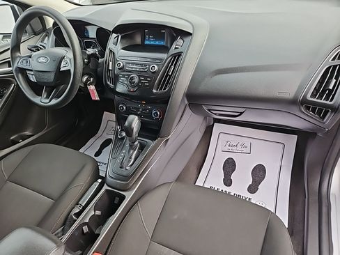 Used 2018 Ford Focus SE FWD image 21