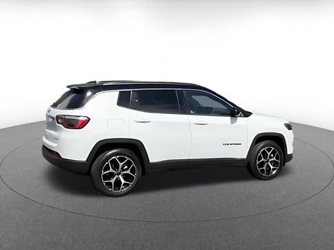 Used 2025 Jeep Compass Limited AWD/4WD image 6
