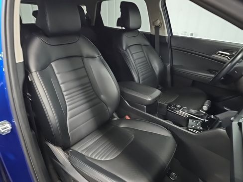 Used 2023 Kia Sportage SX image 15