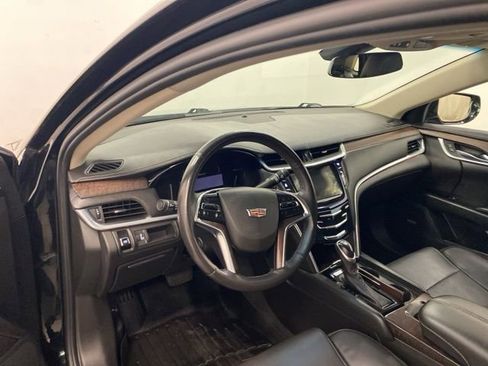 Used 2018 Cadillac XTS Luxury image 7