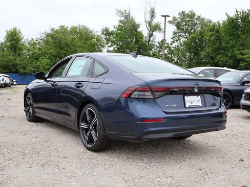 New 2026 Honda Accord SE image 3