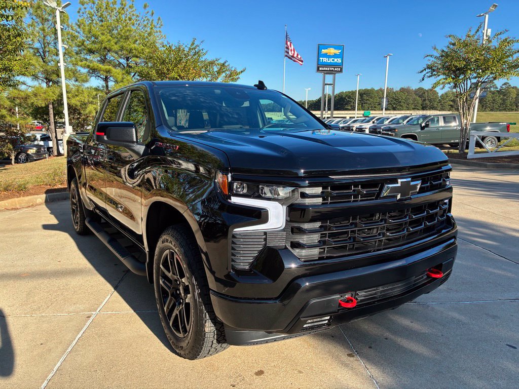 New 2026 Chevrolet Silverado 1500 RST w/ Redline Edition AWD/4WD image 2