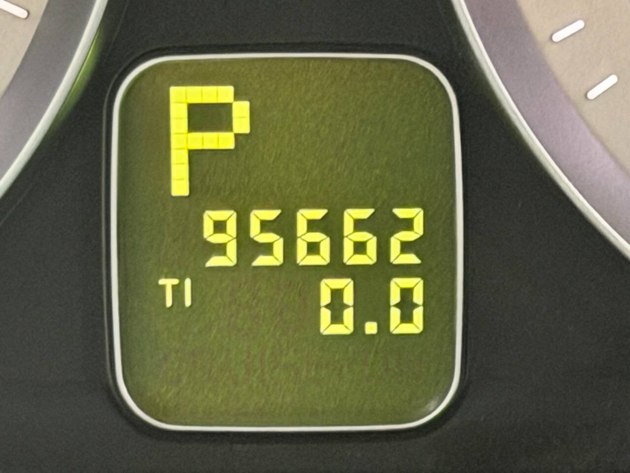 Used 2011 Volvo C70 T5 FWD image 21