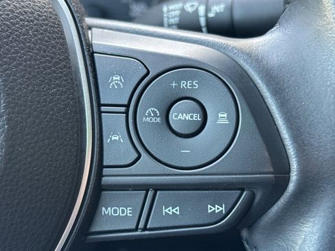 Certified 2023 Toyota Corolla SE w/ SE Premium Package image 31