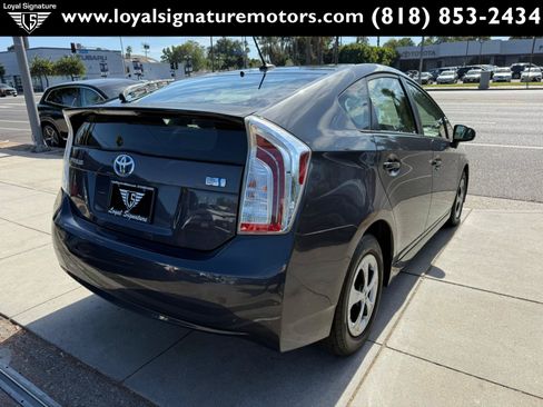 Used 2013 Toyota Prius Three w/ Solar Roof Pkg FWD image 7