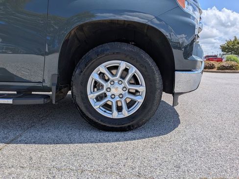 Used 2025 Chevrolet Silverado 1500 LT w/ Safety Package image 11