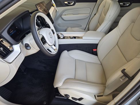 New 2026 Volvo XC60 T8 Ultra w/ Protection Package Premier image 15