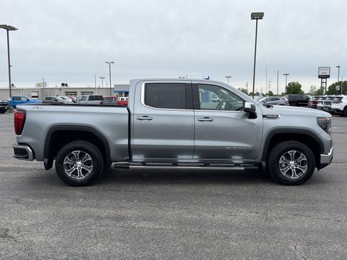 New 2026 GMC Sierra 1500 SLE AWD/4WD image 3