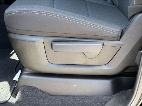 Used 2025 RAM 2500 Tradesman AWD/4WD image 13
