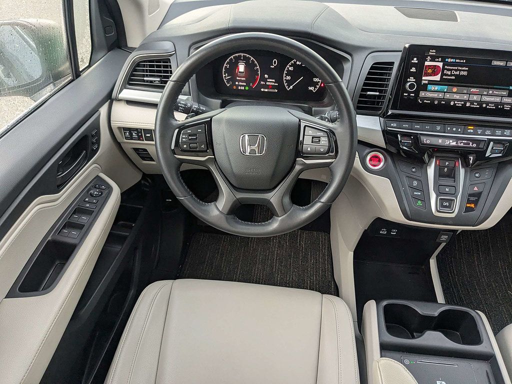 Used 2025 Honda Odyssey EX-L image 17