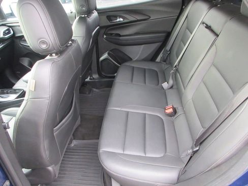 Used 2022 Chevrolet TrailBlazer ACTIV w/ Sun and Liftgate Package image 15